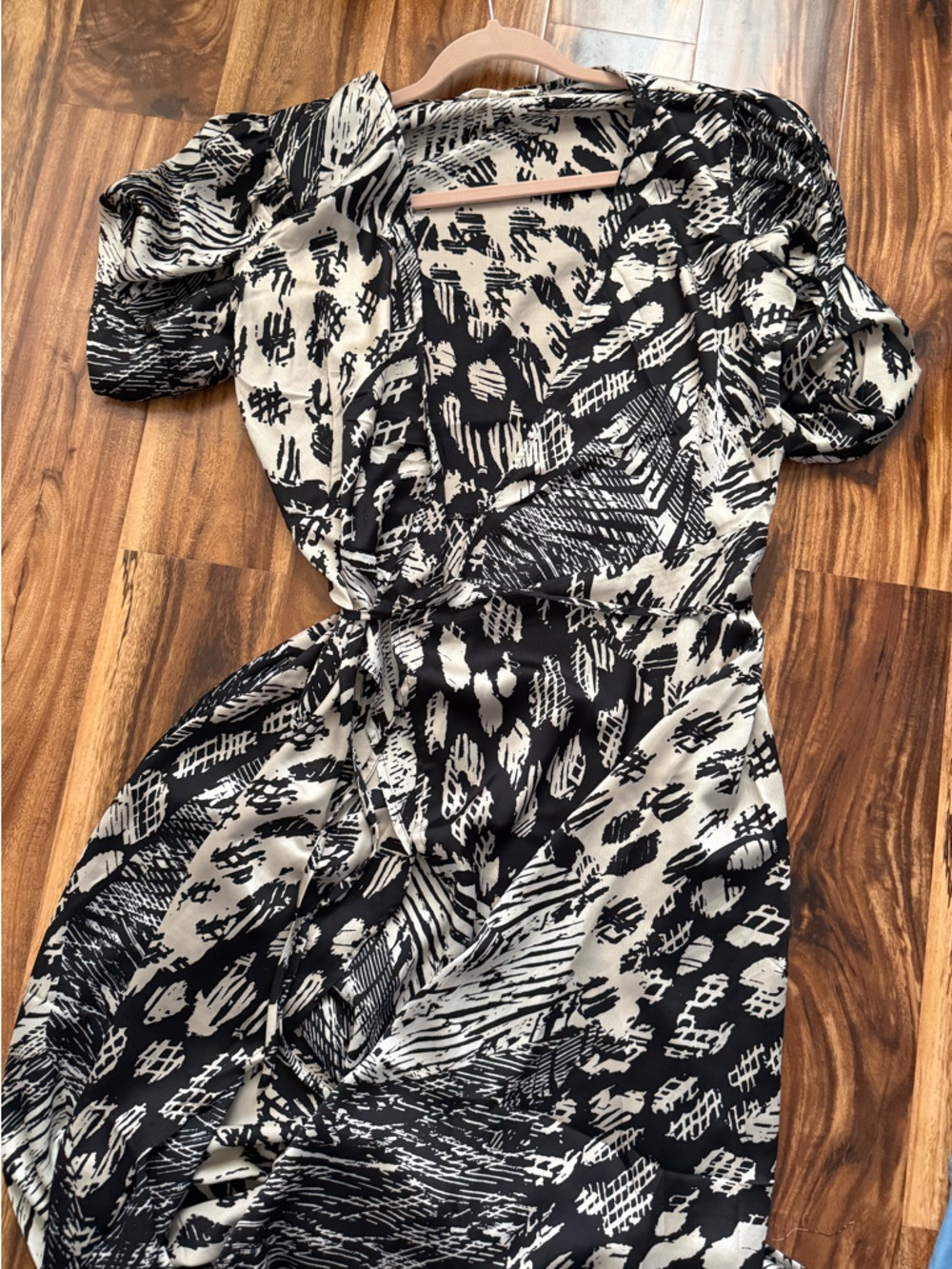 lovestitch Monochrome Abstract Print Top